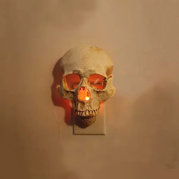 Human Skull Light